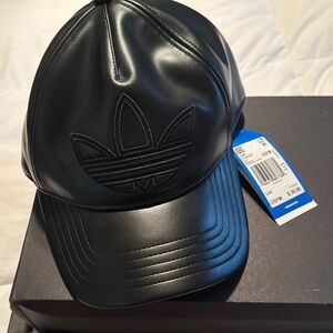 Adidas Originals Vegan Leather Black Baseball Cap Sleek Modern Design
